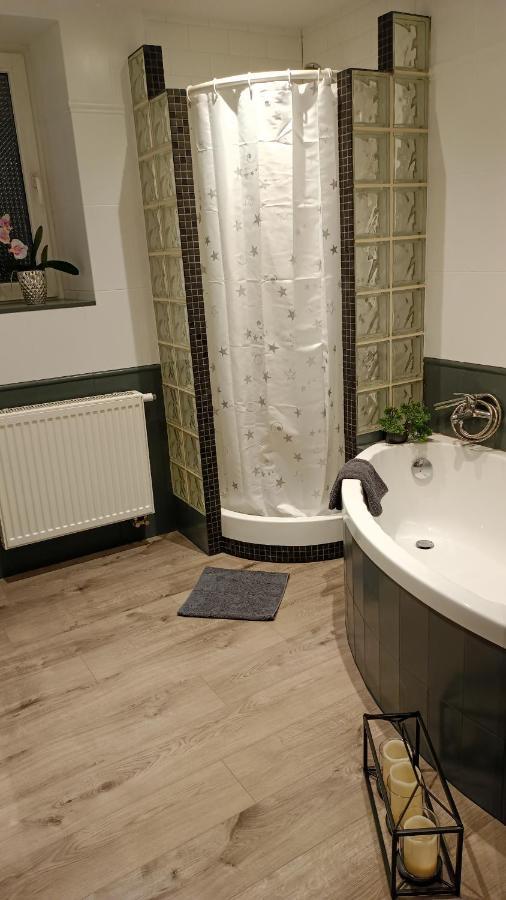 Apartament W Kamienicy Your Space Apartament *